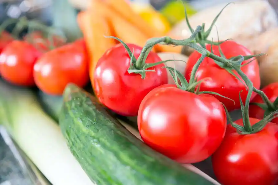 Tomaten und Gurken