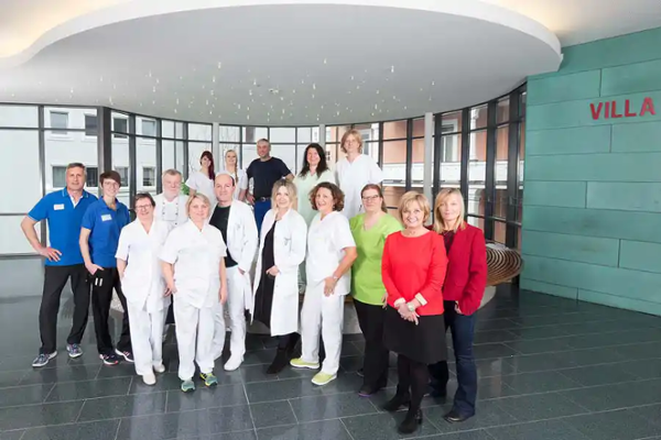 Gruppenbild Mitarbeiter Gruppenbild Mitarbeiter