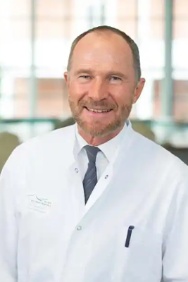 Chefarzt Orthopäde der Klinik Bad Reichenhall Chefarzt Orthopäde der Klinik Bad Reichenhall